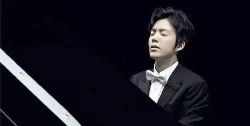 娱乐圈吃瓜的影帝,娱乐圈风云再起，揭秘影帝背后的秘密